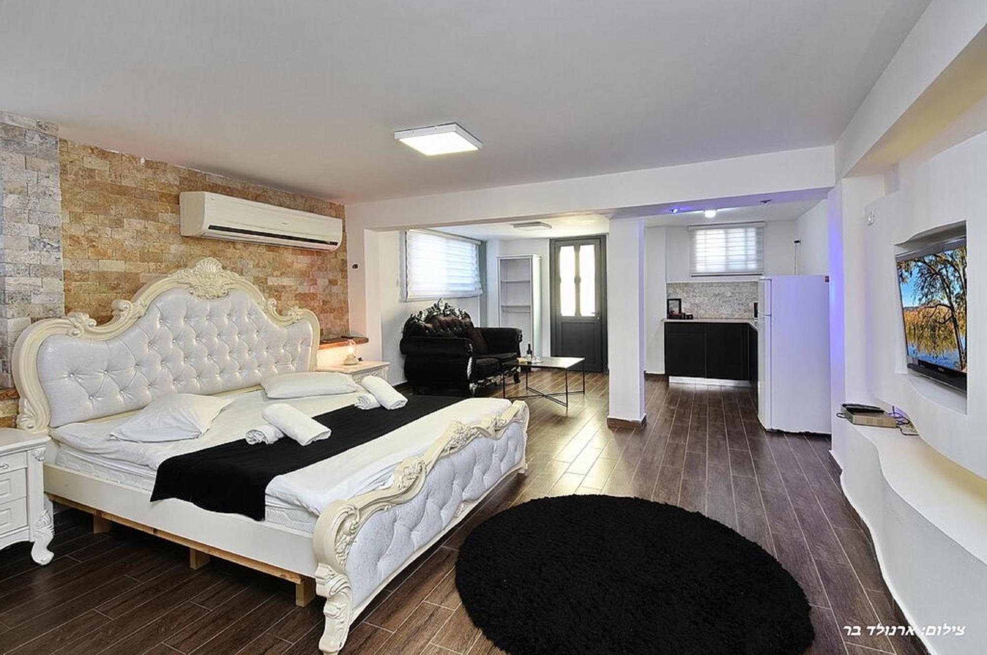 Hotel אוטופיה בצפון - מתחם אירוח מפואר Shahar Exterior foto